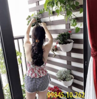 Trang trí lát ban công sàn vỉ gỗ nhựa giá tốt Hà Nội-08