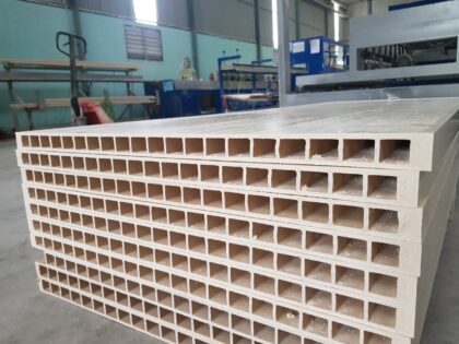 SẢN XUẤT VÀ THI CÔNG LẮP ĐẶT CỬA GỖ NHỰA CHỊU NƯỚC TẠI HÀ NỘI-03