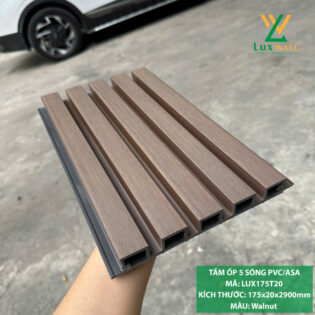 Thi công trần gỗ nhựa cho ban công căn hộ Pen House KĐT Ecopark-02